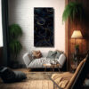 lienzo-expresi-n-fant-stico-en-azul-oscuro-sobre-fondo-estampado-1