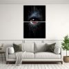 cuadro-creativo-de-la-impactante-pintura-de-ojo-sharingan-rojo-en-medio-de-dos-lienzos-1