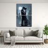 cuadros-tonos-poca-pareja-joven-abrazada-en-la-luz-de-la-luna-en-decoraci-n-pict-rica-1-1