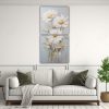 pintura-decorativa-de-girasoles-blancos-en-lienzo-estilizado-1