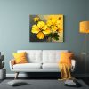 pintura-mural-con-flores-de-geranio-amarillo-en-ambiente-neonoir-1