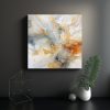 cuadro-decorativo-abstracto-en-tonos-blancos-y-dorados-1-1