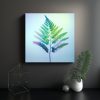 pintura-de-pared-impresa-helecho-real-a-color-sobre-fondo-claro-1