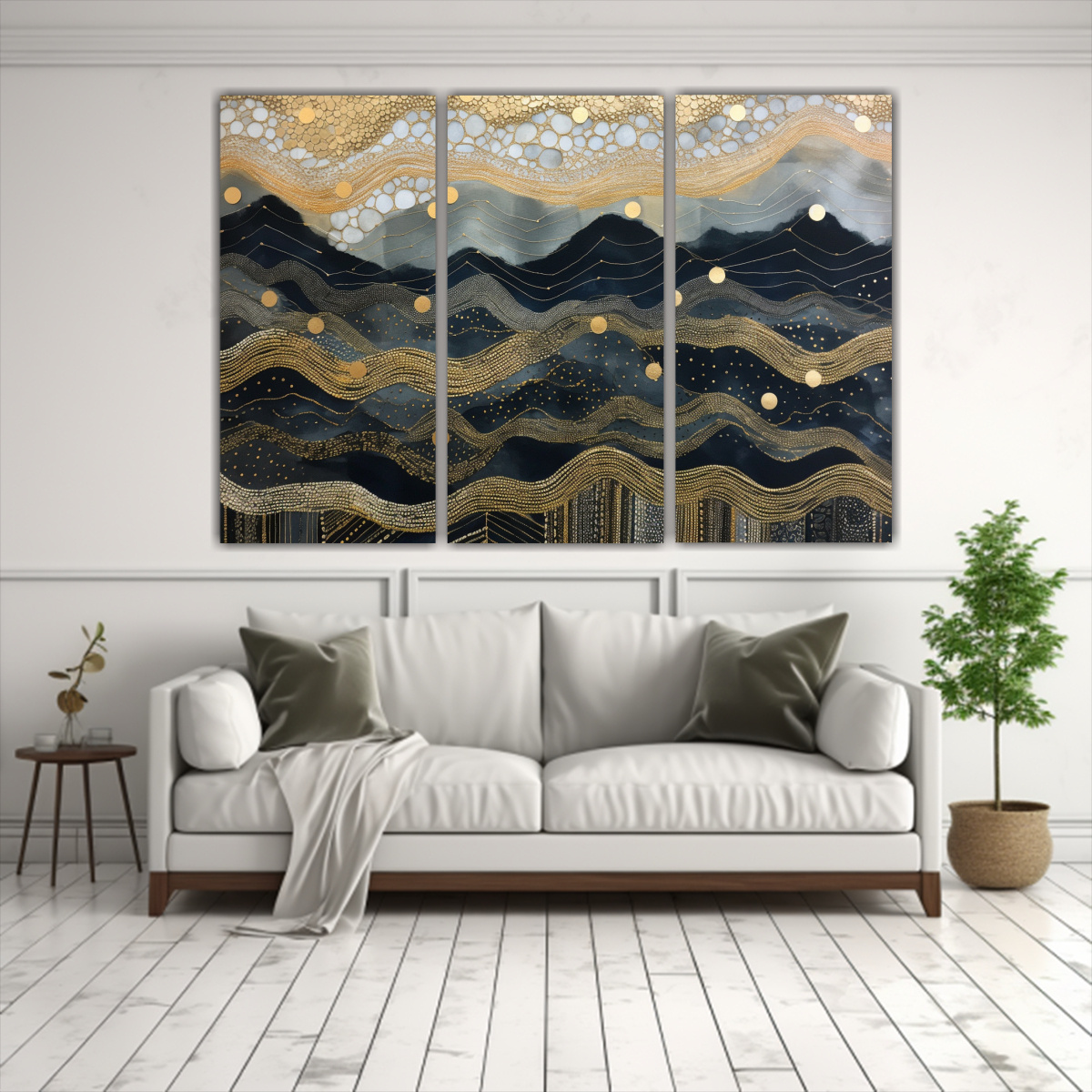 pintura-decorativa-monta-as-en-negro-y-dorado-con-puntos-dorados-1-1