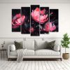 pintura-sobre-lienzo-de-flores-en-colores-negro-y-rosa-perspectiva-a-1