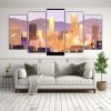cuadro-simple-de-santiago-en-chile-en-colores-pastel-y-dorado-neo-1